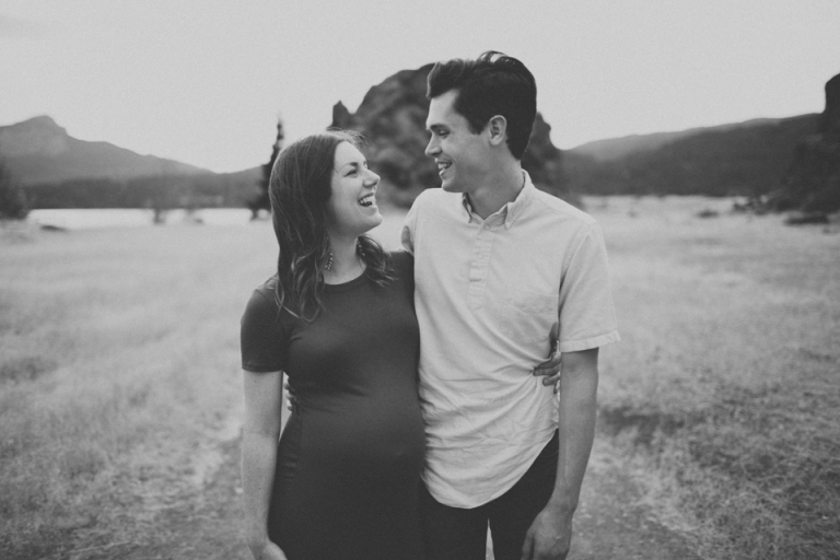 maternity photographer, Portland, OR