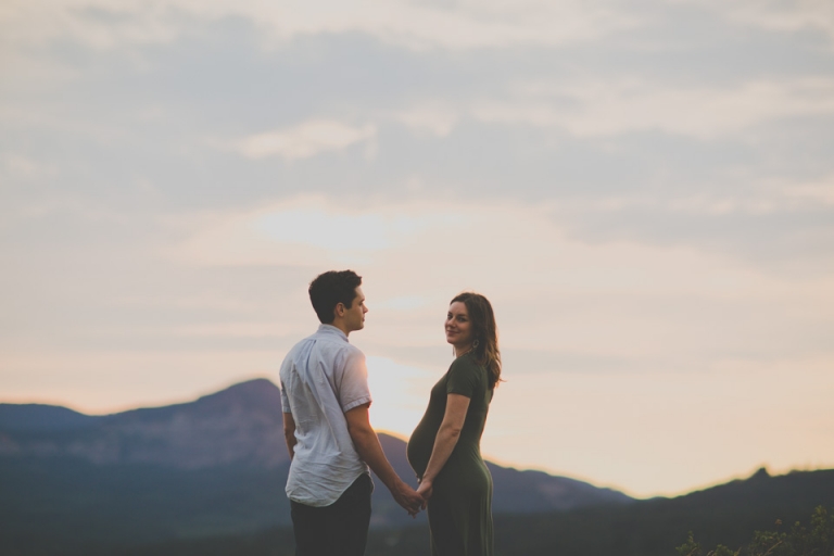 maternity photographer, Portland, OR