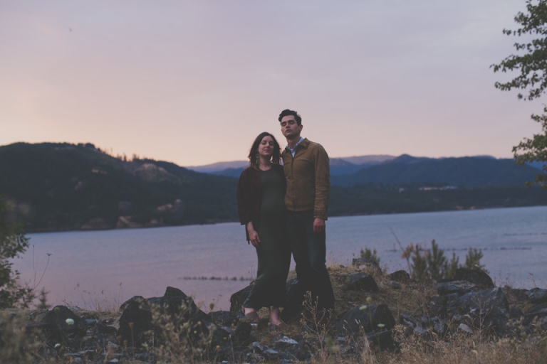 maternity photographer, Portland, OR