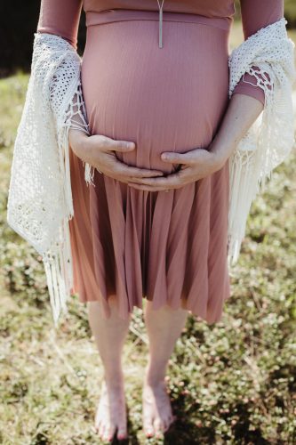 maternity photographer, Portland, OR