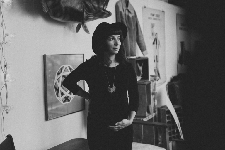 maternity photographer portland OR