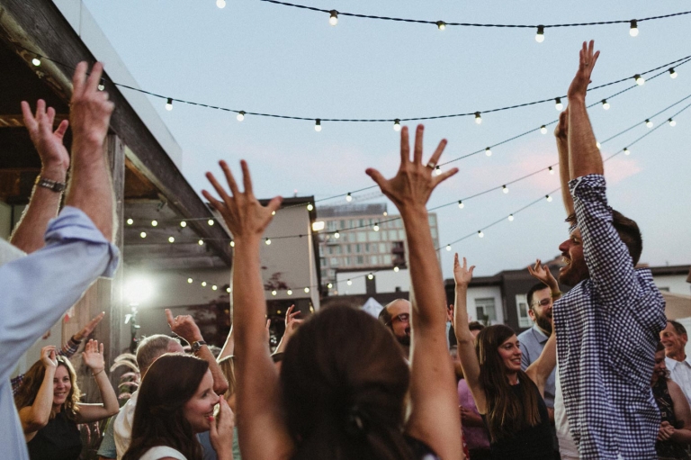 portland documentary wedding photographer