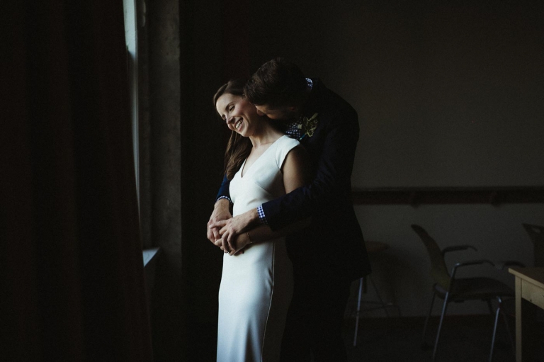 portland documentary wedding photographer