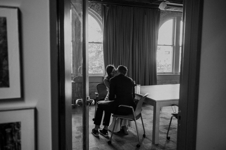 portland documentary wedding photographer