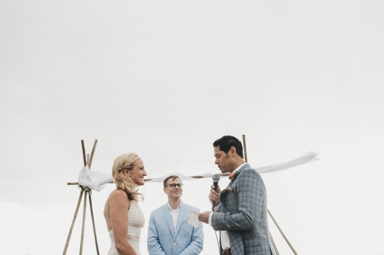 photojournalistic wedding photographer portland or