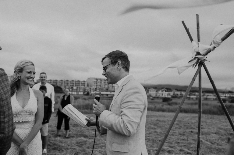 photojournalistic wedding photographer portland or