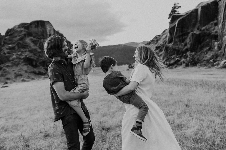 lifestyle family photographer Portland OR