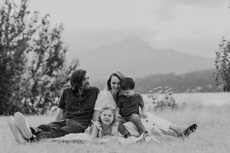 lifestyle family photographer Portland OR