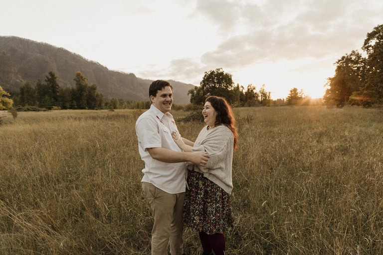 Engagement photographer Portland