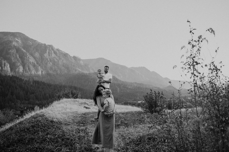 family photos columbia river gorge