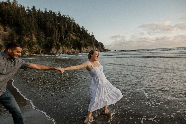 oregon coast engagement photos