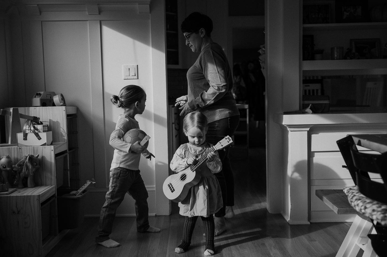 photojournalistic family photographer portland or