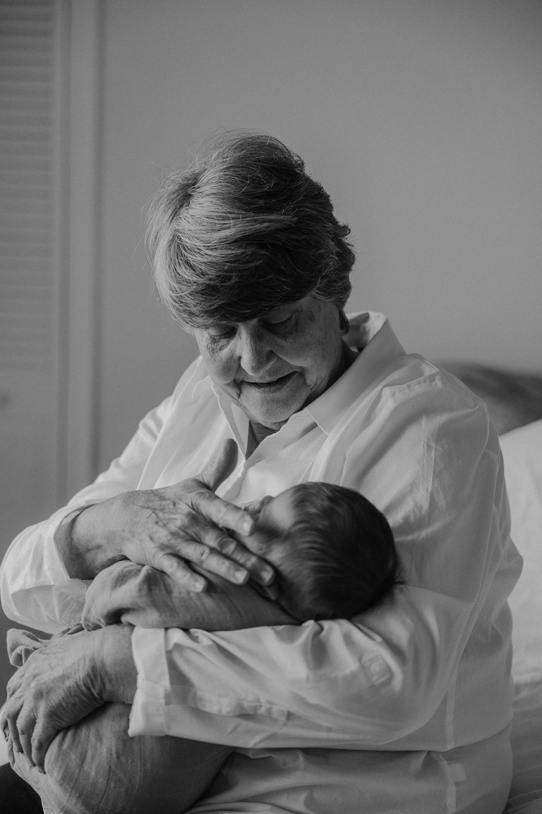 portland newborn photographer